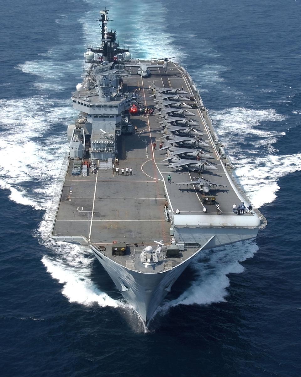 HMS Illustrious R06 | Photo Print | Framed Print | Invincible Class | Aircraft Carrier | Royal Navy Hampshire Prints