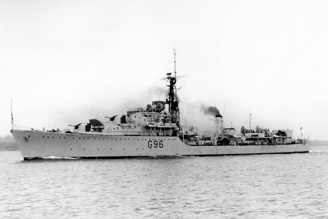 HMS Crossbow G96 (D96) | Photo Print | Framed Print | Weapon Class | Destroyer | Royal Navy Hampshire Prints