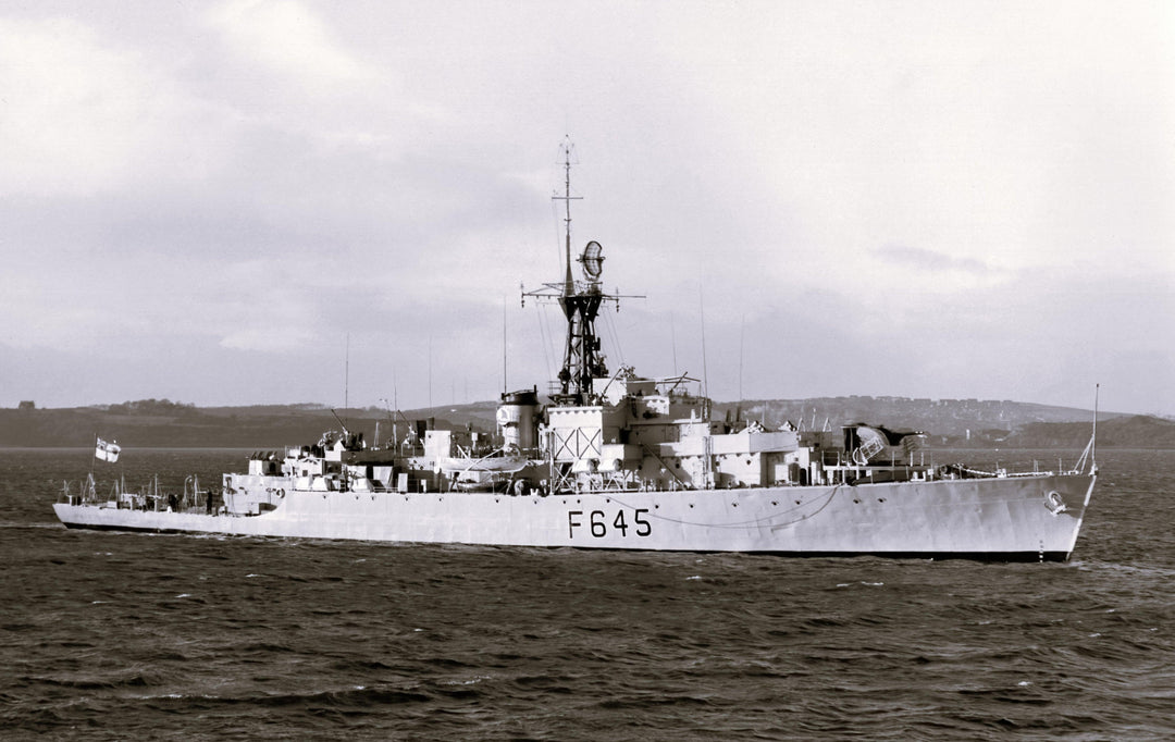 HMS Loch Ruthven K645 (F645) | Photo Print | Framed Print | Loch Class | Frigate | Royal Navy Hampshire Prints