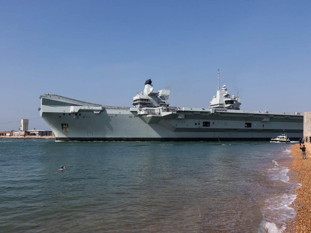 HMS Queen Elizabeth R08 Royal Navy Queen Elizabeth Class Aircraft Carrier Photo Print or Framed Print - Hampshire Prints