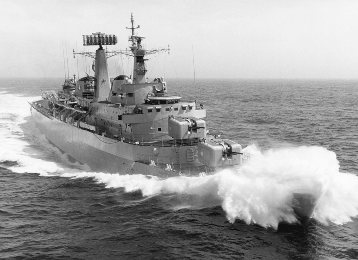 HMS London D16 | Photo Print | Framed Print | County Class | Destroyer | Royal Navy Hampshire Prints