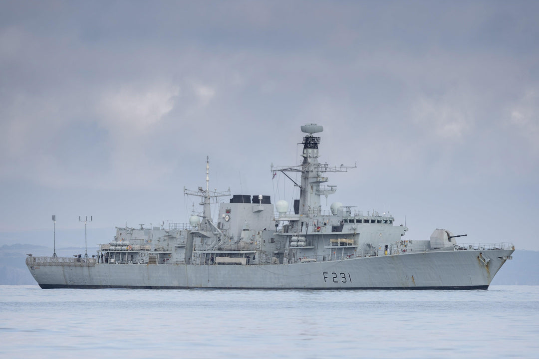 HMS Argyll F231 Royal Navy type 23 Frigate Photo Print or Framed Print - Hampshire Prints