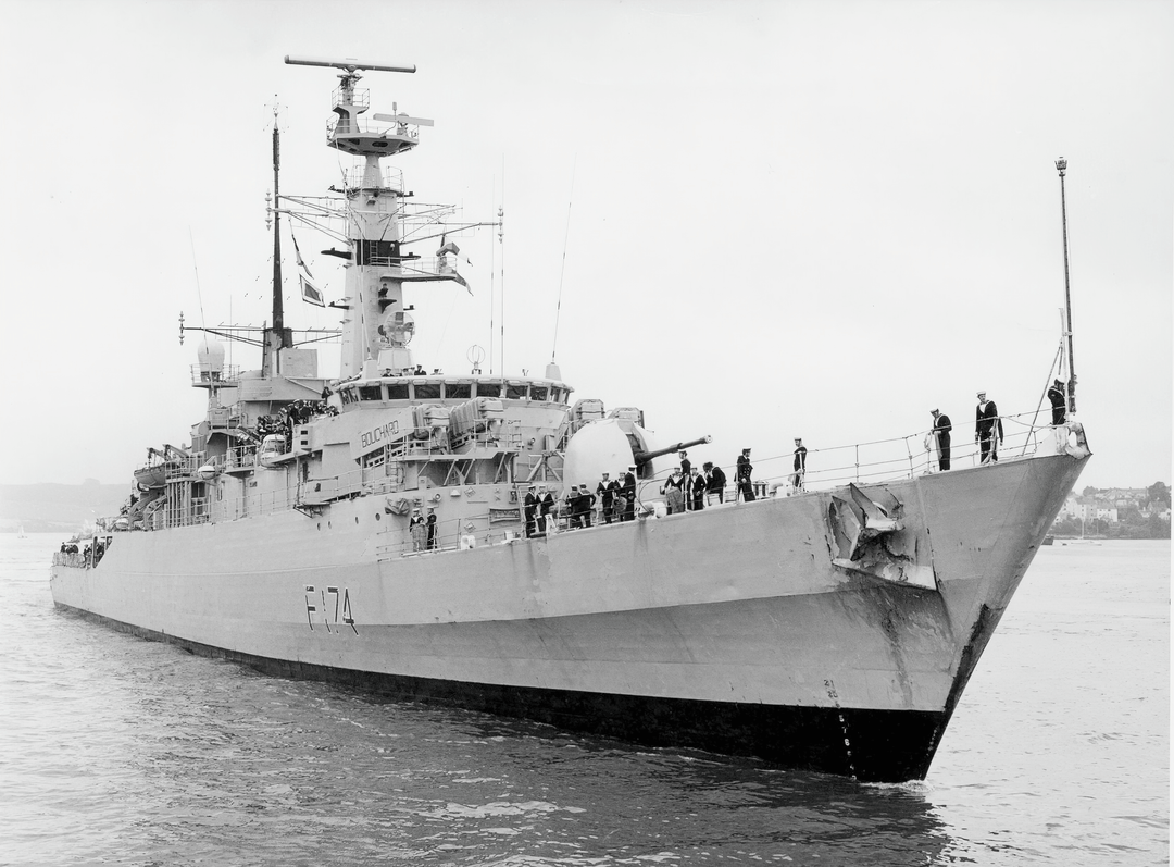 HMS Alacrity F174 | Photo Print | Framed Print | Poster | Type 21 | Frigate | Royal Navy Hampshire Prints