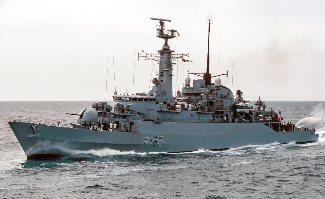 HMS Avenger F185 Royal Navy Type 21 frigate Photo Print or Framed Print - Hampshire Prints