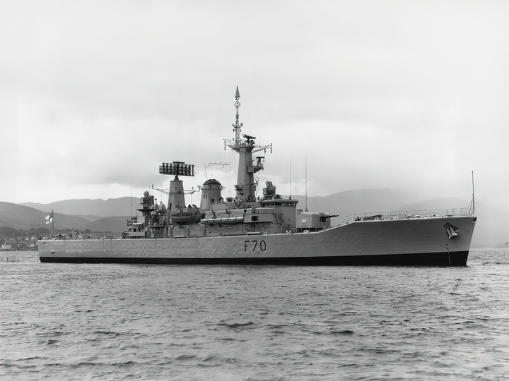 HMS Apollo F70 | Photo Print | Framed Print | Poster | Leander Class | Frigate | Royal Navy Hampshire Prints