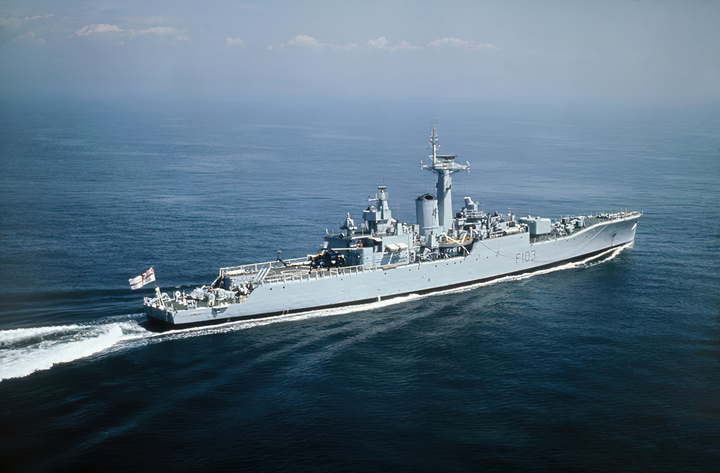 HMS Lowestoft F103 | Photo Print | Framed Print | Rothesay Class | Frigate | Royal Navy Hampshire Prints