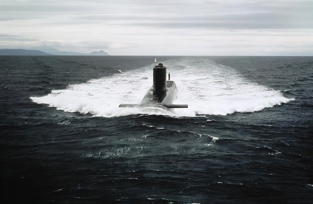 HMS Resolution S22 Submarine | Photo Print | Framed Print | Resolution Class | Royal Navy Hampshire Prints