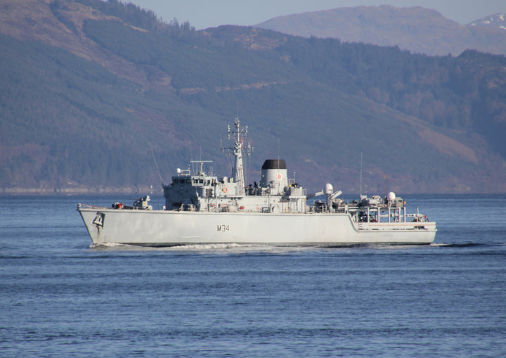 HMS Middleton M34 Royal Navy Hunt class mine countermeasures vessel Photo Print or Framed Photo Print - Hampshire Prints