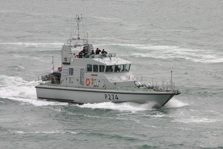 HMS Tracker P274 | Photo Print | Framed Print | Archer Class | P2000| Patrol Vessel | Royal Navy Hampshire Prints