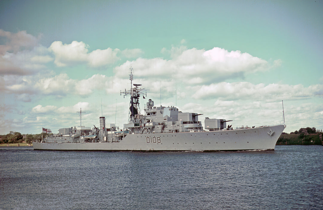 HMS Dainty D108 | Photo Print | Framed Print | Daring Class | Destroyer | Royal Navy Hampshire Prints