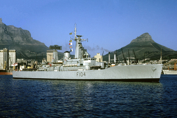 HMS Dido F104 | Photo Print | Framed Print | Leander Class | Frigate | Royal Navy Hampshire Prints