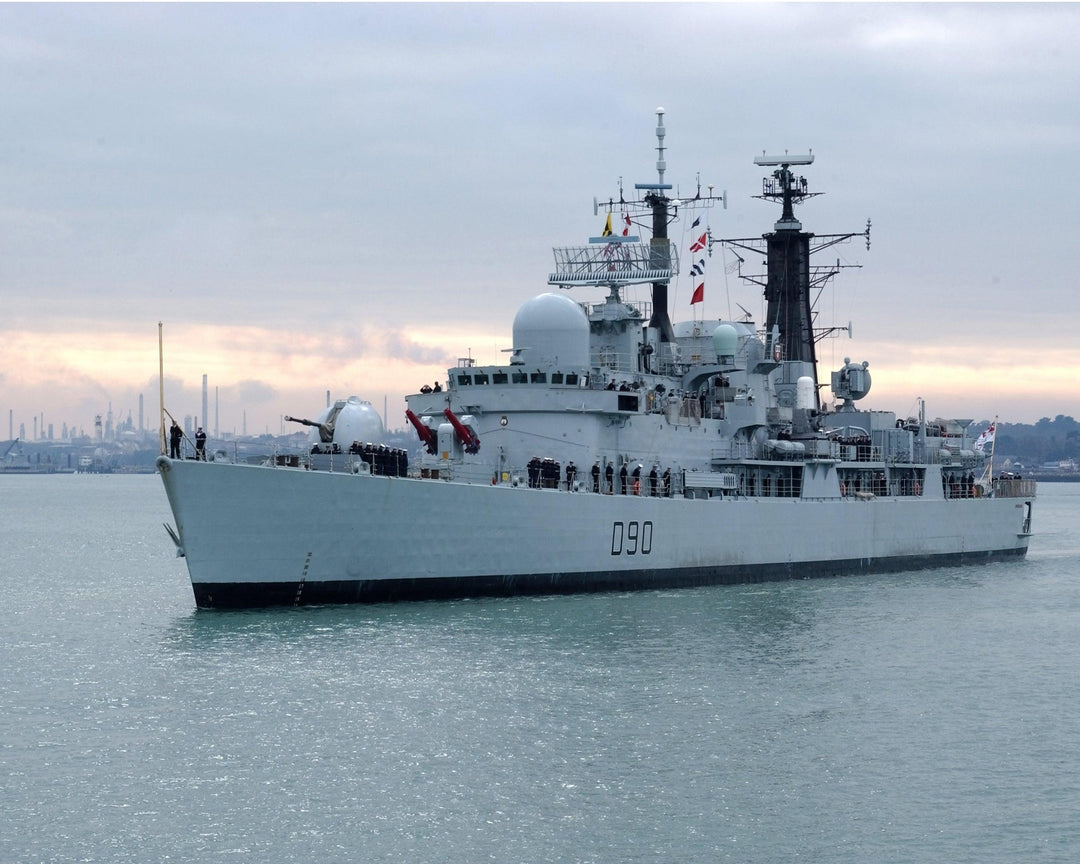 HMS Southampton D90 Royal Navy Type 42 destroyer Photo Print or Framed Print - Hampshire Prints