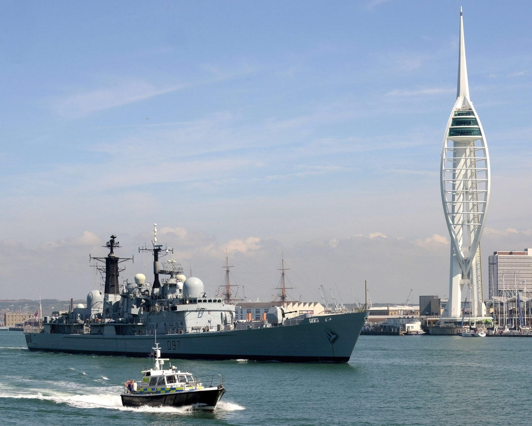 HMS Edinburgh D97 | Photo Print | Framed Print | Poster | Type 42 | Destroyer | Royal Navy Hampshire Prints