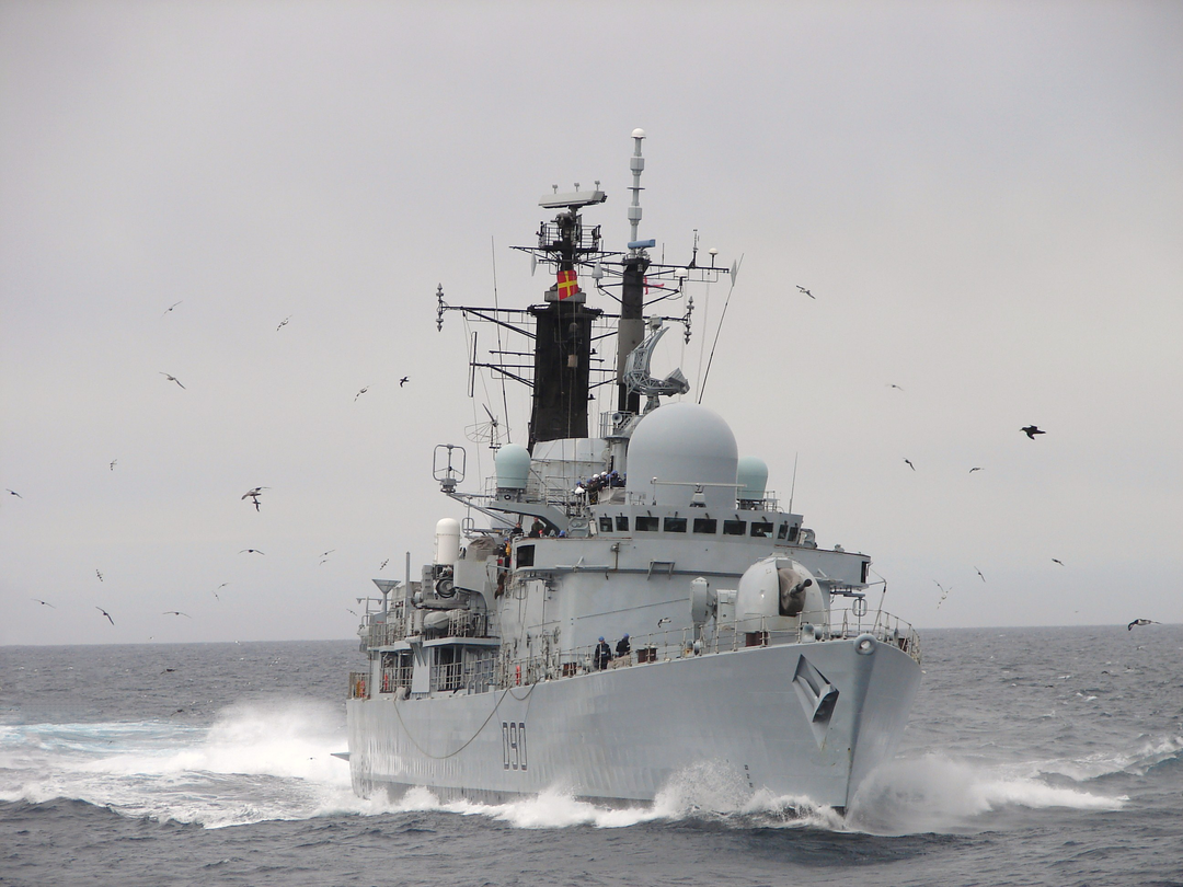 HMS Southampton D90 | Photo Print | Framed Print | Type 42 | Destroyer | Royal Navy Hampshire Prints