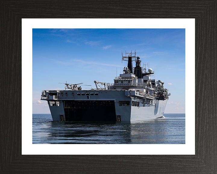 HMS Albion L14 | Photo Print | Framed Print | Albion Class | Amphibious ship | Royal Navy Hampshire Prints