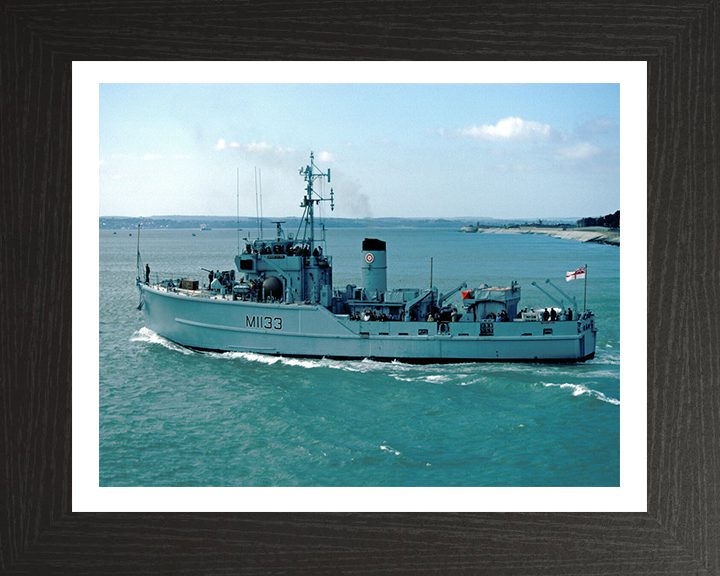 HMS Bossington M1133 Royal Navy Ton Class Minesweeper Photo Print or Framed Print - Hampshire Prints