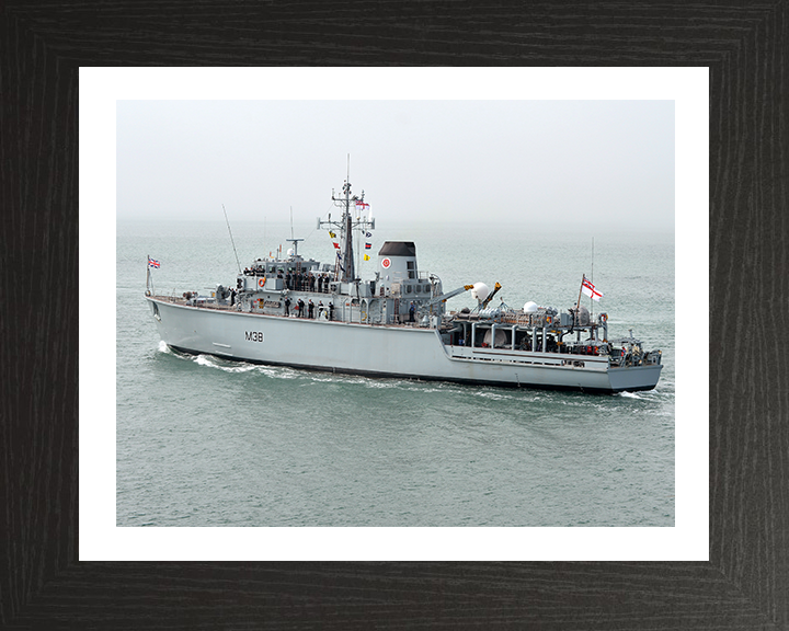 HMS Atherstone M38 Royal Navy Hunt class mine countermeasures vessel Photo Print or Framed Print - Hampshire Prints