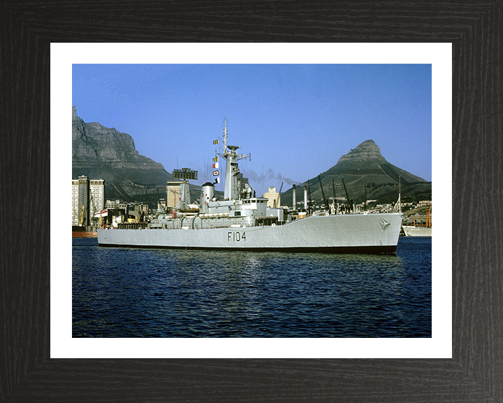 HMS Dido F104 | Photo Print | Framed Print | Leander Class | Frigate | Royal Navy Hampshire Prints