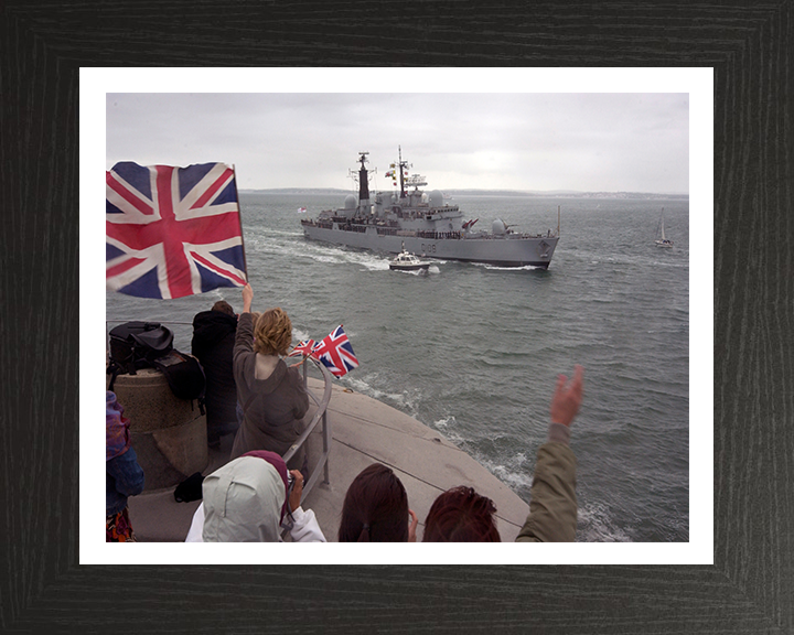 HMS Cardiff D108 Royal Navy Type 42 destroyer Photo Print or Framed Print - Hampshire Prints