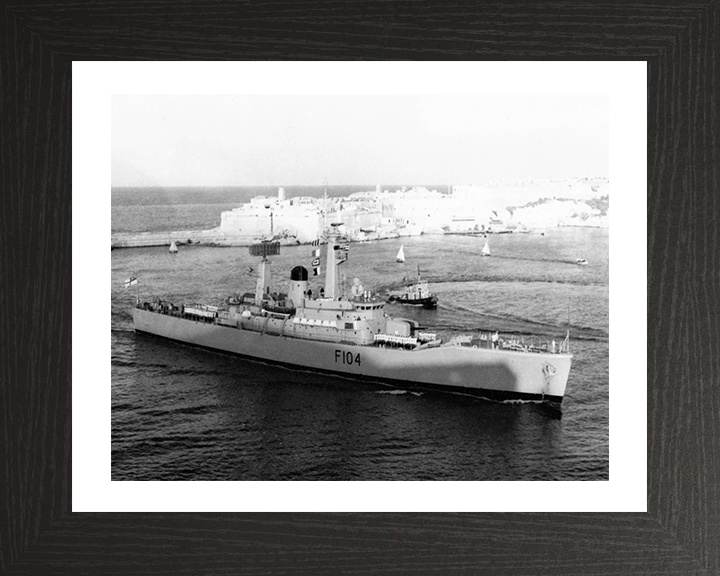 HMS Dido F104 | Photo Print | Framed Print | Leander Class | Frigate | Royal Navy Hampshire Prints