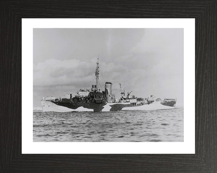 HMS Bryony K192 | Photo Print | Framed Print | Flower Class | Corvette | Royal Navy Hampshire Prints