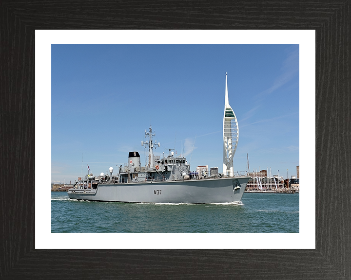 HMS Chiddingfold M37 | Photo Print | Framed Print | Hunt Class | Minehunter | Royal Navy Hampshire Prints
