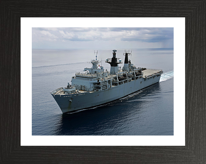HMS Albion L14 | Photo Print | Framed Print | Albion Class | Amphibious ship | Royal Navy Hampshire Prints