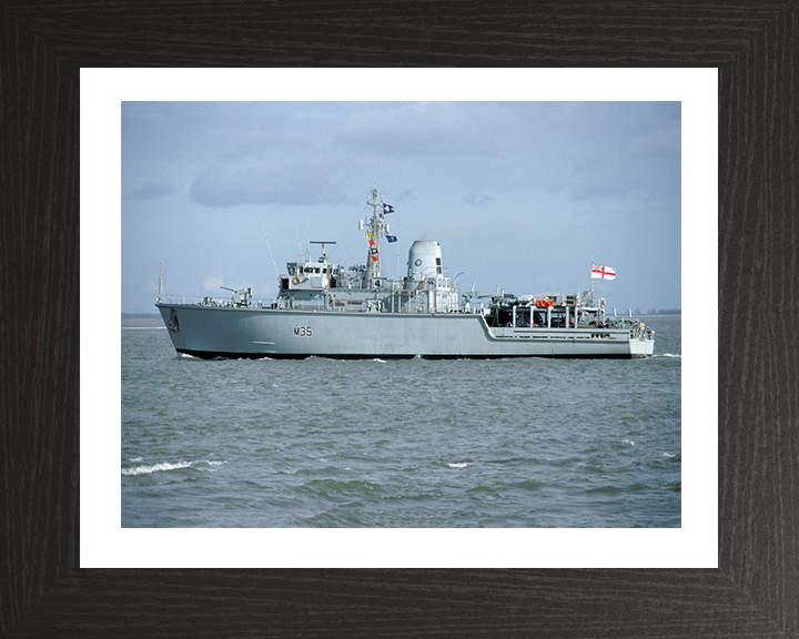 HMS Dulverton M35 Royal Navy Hunt class mine countermeasures vessel Photo Print or Framed Print - Hampshire Prints