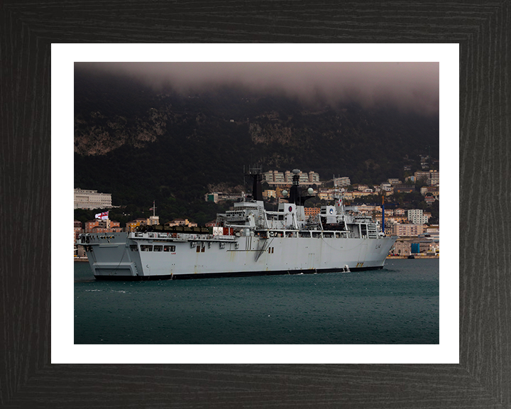 HMS Albion L14 | Photo Print | Framed Print | Albion Class | Amphibious ship | Royal Navy Hampshire Prints