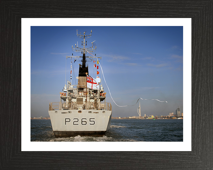 HMS Dumbarton Castle P265 Royal Navy Castle class patrol vessel Photo Print or Framed Print - Hampshire Prints