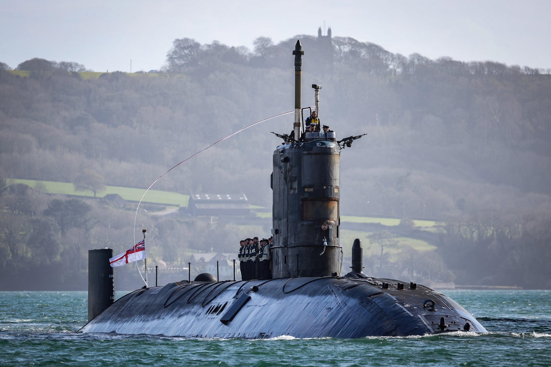 HMS Trenchant S91 Royal Navy Trafalgar class Submarine Photo Print or Framed Print - Hampshire Prints