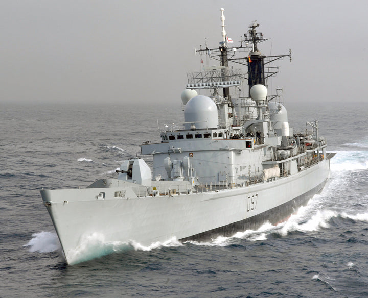 HMS Edinburgh D97 | Photo Print | Framed Print | Poster | Type 42 | Destroyer | Royal Navy Hampshire Prints