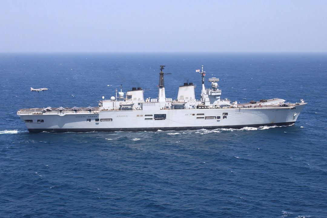 HMS Invincible R05 | Photo Print | Framed Print | Invincible Class | Aircraft Carrier | Royal Navy Hampshire Prints