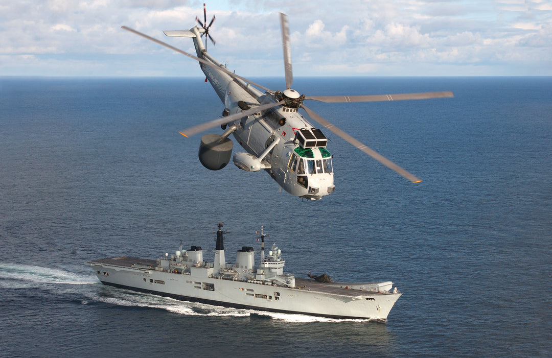 HMS Invincible R05 | Photo Print | Framed Print | Invincible Class | Aircraft Carrier | Royal Navy Hampshire Prints