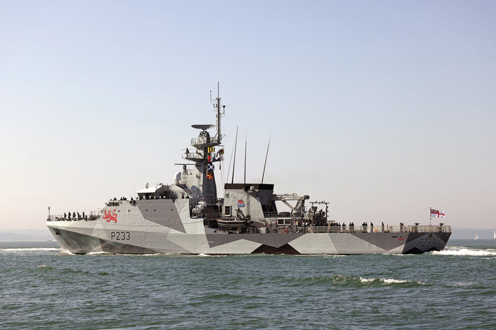 HMS Tamar P233 | Photo Print | Framed Print | River Class | Patrol Vessel | Royal Navy Hampshire Prints