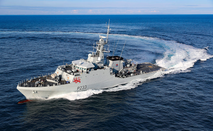 HMS Tamar P233 | Photo Print | Framed Print | River Class | Patrol Vessel | Royal Navy Hampshire Prints