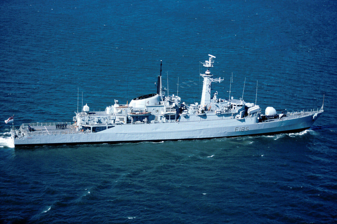 HMS Avenger F185 | Photo Print | Framed Print | Poster | Type 21 | Frigate | Royal Navy Hampshire Prints