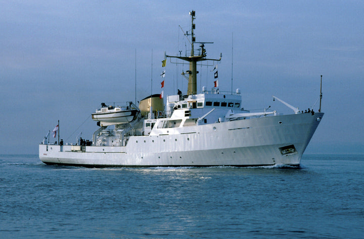 HMS Beagle A319 Royal Navy Bulldog class ship Photo Print or Framed Print - Hampshire Prints