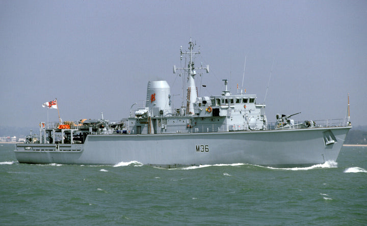 HMS Bicester M36 | Photo Print | Framed Print | Hunt Class | Mine Warfare Vessel | Royal Navy Hampshire Prints