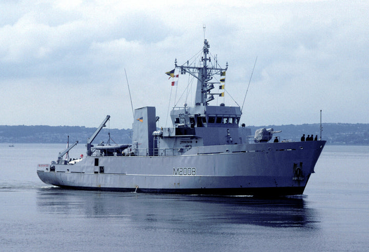 HMS Blackwater M2008 Royal Navy River class minesweeper Photo Print or Framed Print - Hampshire Prints