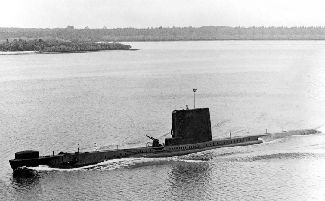 HMS Andrew P423 Royal Navy Amphion class Submarine Photo Print or Framed Print - Hampshire Prints