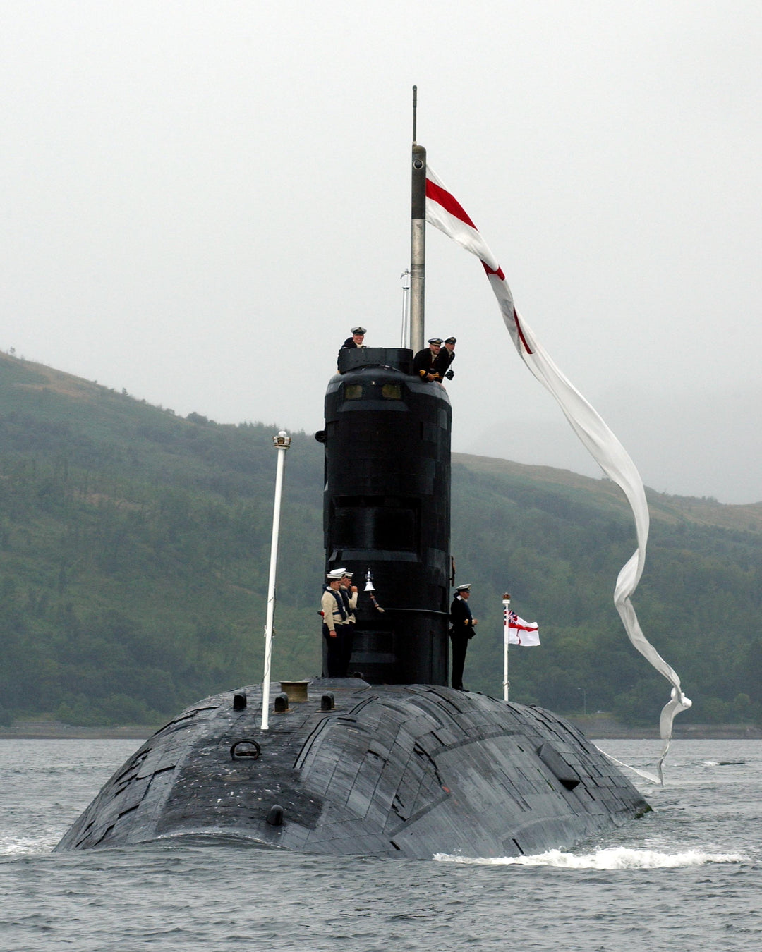 HMS Splendid S106 Submarine | Photo Print | Framed Print | Swiftsure Class | Royal Navy Hampshire Prints