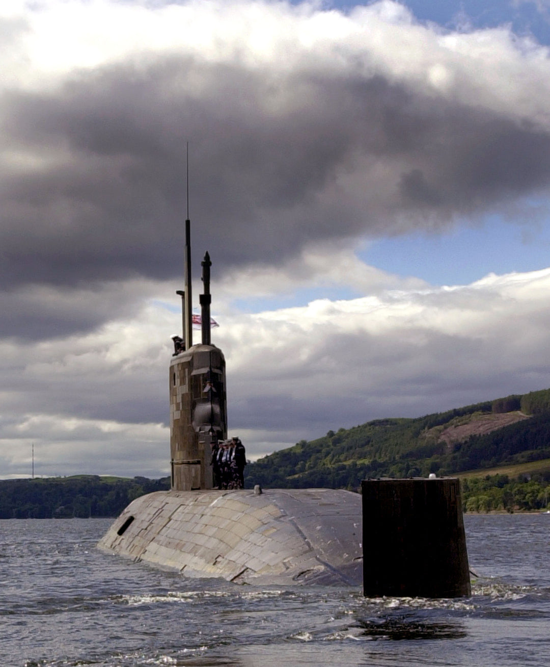 HMS Superb S109 Submarine | Photo Print | Framed Print | Swiftsure Class | Royal Navy Hampshire Prints