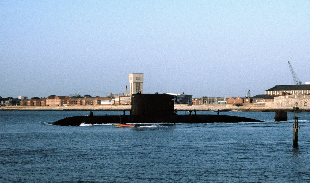 HMS Unseen S41 Royal Navy Upholder class Submarine Photo Print or Framed Print - Hampshire Prints