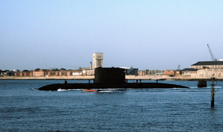 HMS Unseen S41 Royal Navy Upholder class Submarine Photo Print or Framed Print - Hampshire Prints