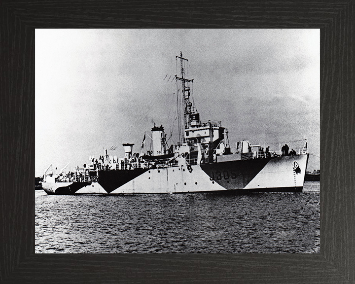 HMS Brave J305 Royal Navy Algerine class minesweeper Photo Print or Framed Print - Hampshire Prints