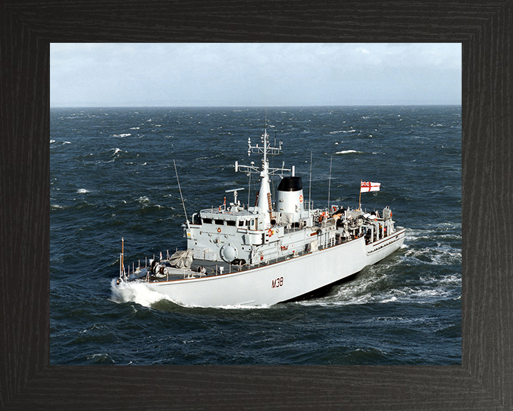 HMS Atherstone M38 Royal Navy Hunt class mine countermeasures vessel Photo Print or Framed Print - Hampshire Prints