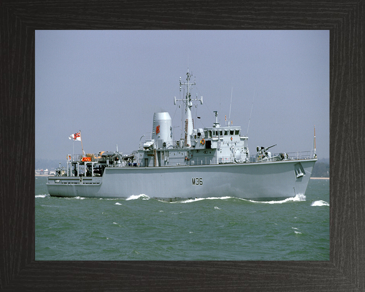 HMS Bicester M36 Royal Navy Hunt class mine countermeasures vessel Photo Print or Framed Print - Hampshire Prints