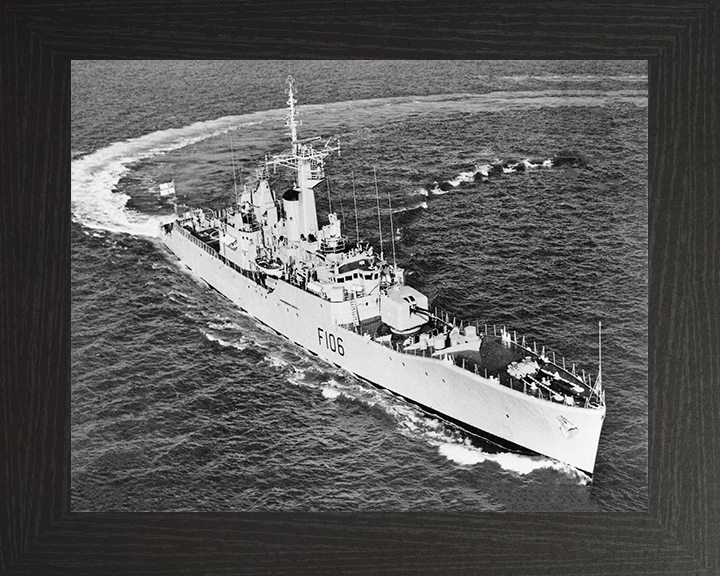 HMS Brighton F106 | Photo Print | Framed Print | Rothesay Class | Frigate | Royal Navy Hampshire Prints