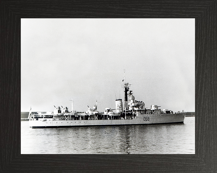 HMS Barrosa (D68) Photo Print - Starboard Side View - Royal Navy Battle Class Destroyer Hampshire Prints 10 x 8 Black Frame No